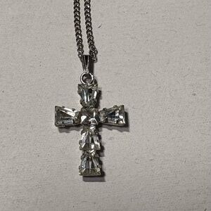 Sparkle gem cross and 15” chain